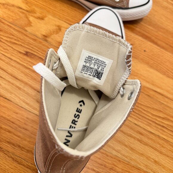 Converse High Tops in Hot Tea Brown (W9/M7) - Picture 5 of 6